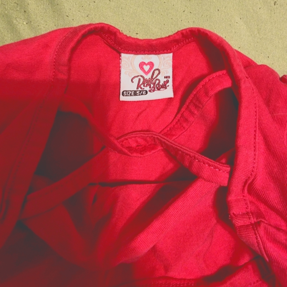 Girls red Tee - Picture 2 of 3